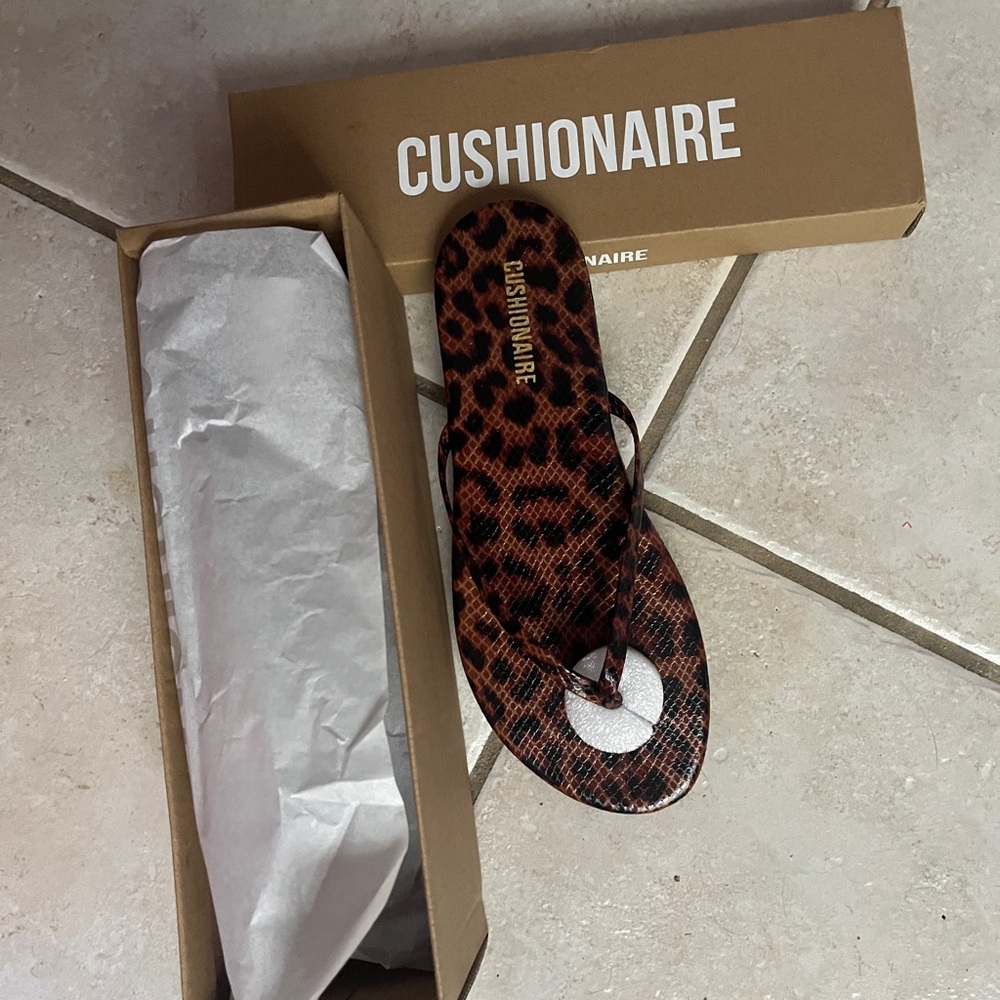 Cushionaire Leopard Print Sandals - Picture 1 of 5